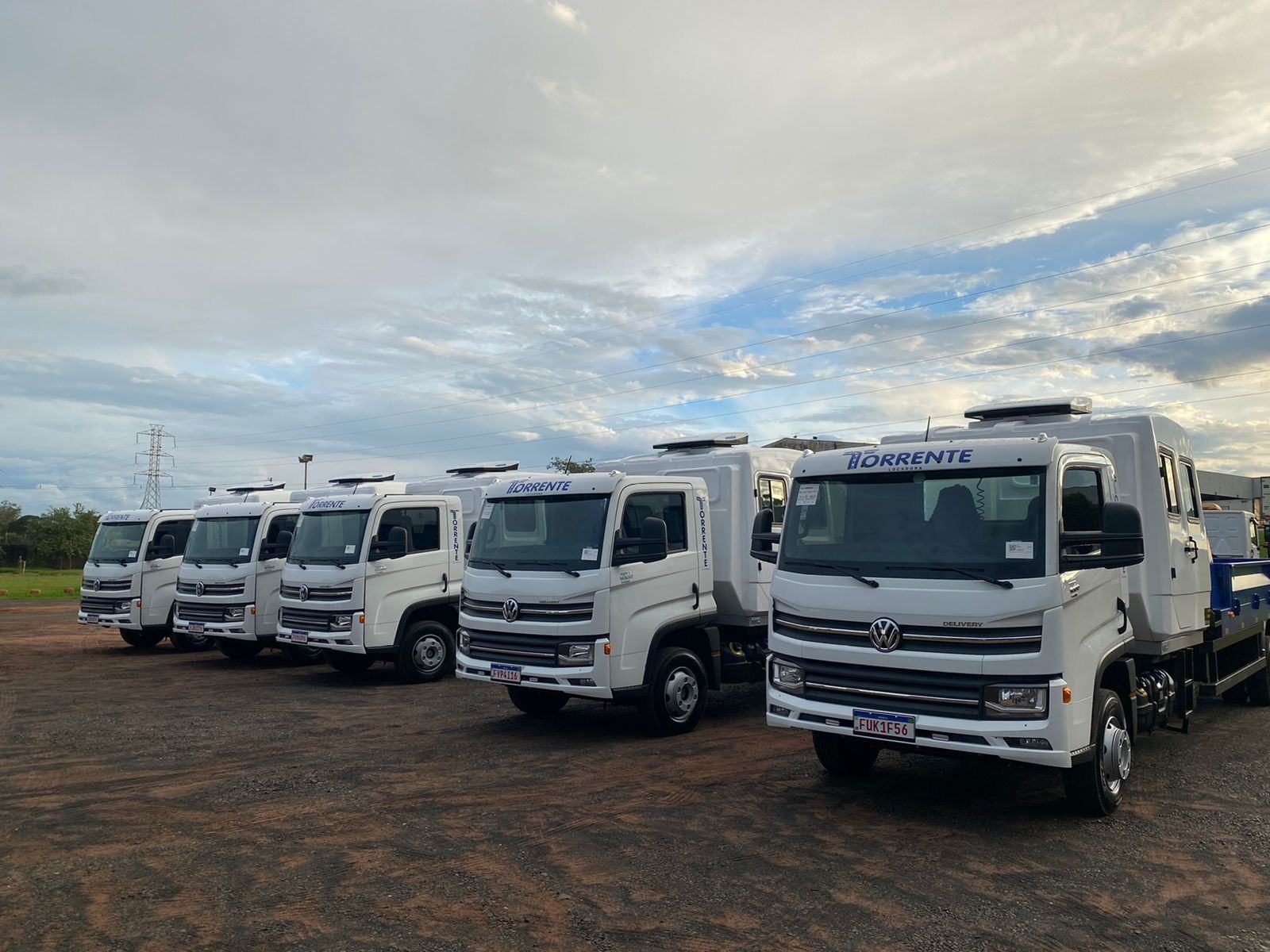 Volkswagen Delivery 11-180 da frota Torrente — foto 4