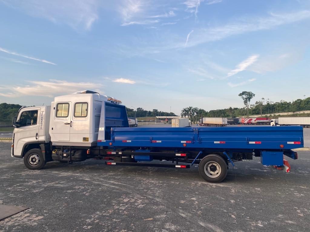 Volkswagen Delivery 11-180 da frota Torrente — foto 7
